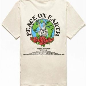 Peace on earth t-shirt 🤍✌🏽, Color:white